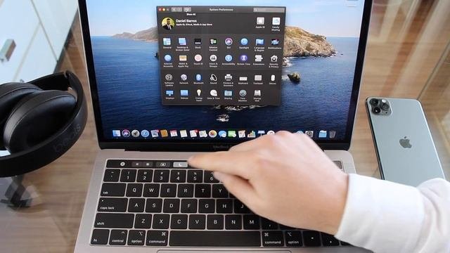 Touch Bar - Tips Tricks  Hidden Features
