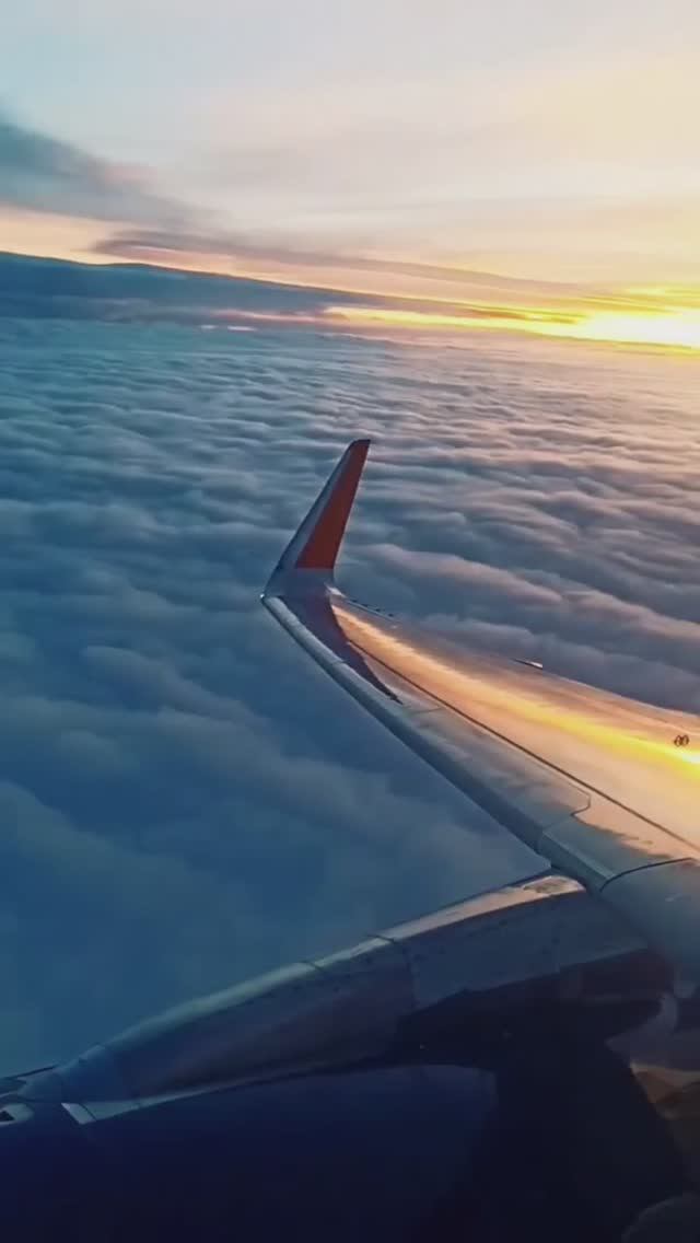 Полёт. Облака. Аэрофлот / Flight. Clouds. Aeroflot / архив 2022 года #полет #облака #солнце #крыло