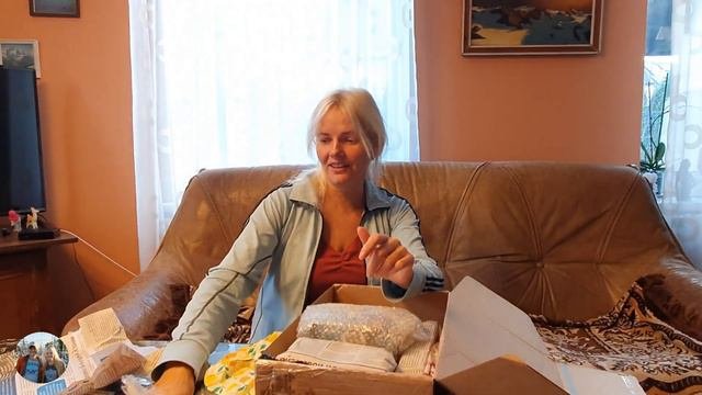 Дед Мороз в Клайпеде существует. Получила посылку от подписчика из Таллина.