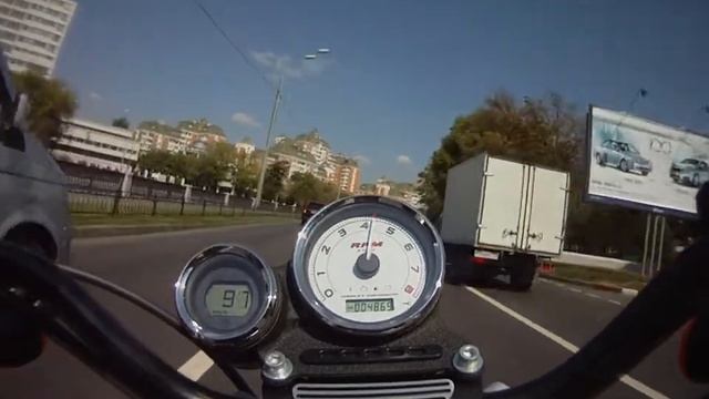 на харлее по набережной.MOV