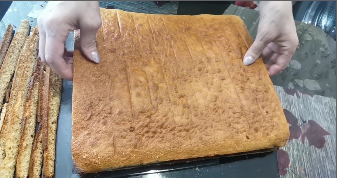 Очень быстрый, вкусный нежный медовик. Ленивый медовик за 25 мин. Lazy honey cake in 25 minutes.