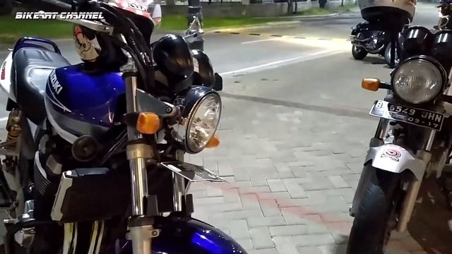 Take a CLoser look GSX 1400 dan GSX 250 , Satpam Pun Mendekat