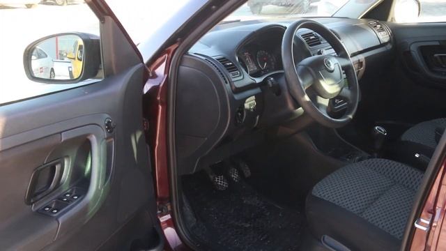 Skoda Roomster Красный