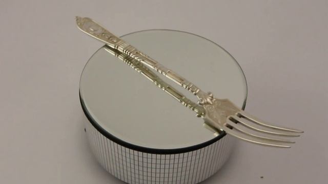 Серебряная столовая вилка Царский