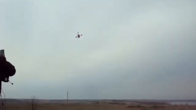 поймал в руку.mp4