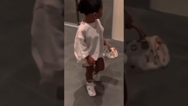 Самая стильная из Кардашьян-Дженнер💅🏼 | Канал в tg — YOUR WORLD