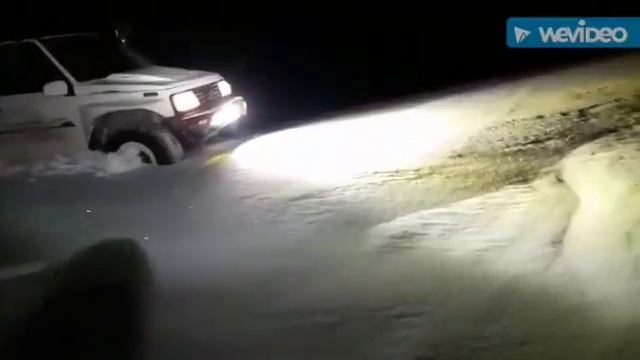 Late night snow wheeling suzuki sidekickvitara