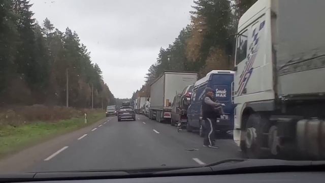 Дальнобой. И дома побывал и машину продал.