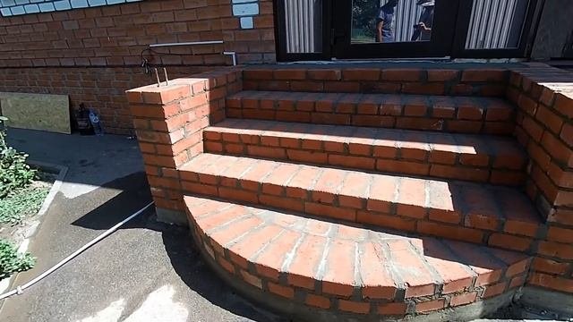 Снесли старые ступени и построили новые-demolished the old steps and built new ones