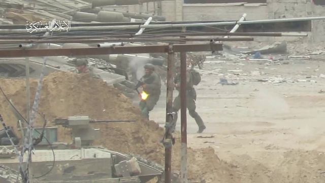🇵🇸Снайпер бригады Аль-Кассам отработал по израильскому солдату к югу от района Аль-Зайтун / Газа