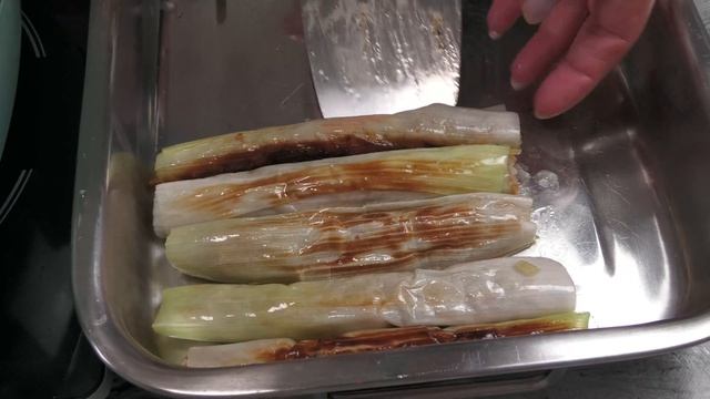 ЛУК-ПОРЕЙ в роли ГОЛУБЦОВ - в сливочном соусе объедение  ???.Gefüllte Porree mit Hackfleisch.