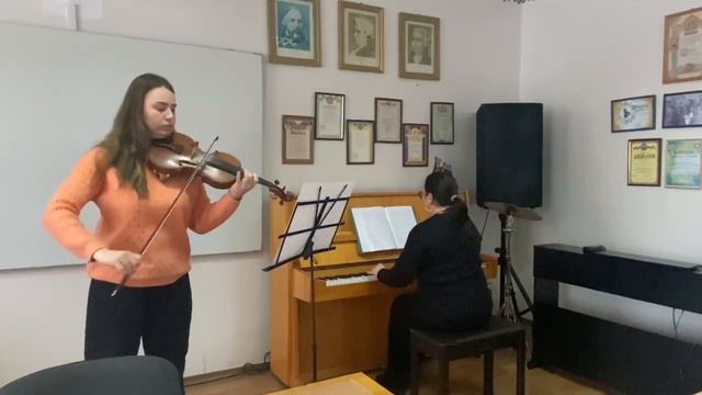 Alberto Curci "Чардаш", виконує Поліна Серьогіна, концертмейстер Ярослава Олійник