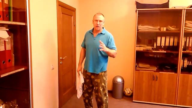 Прорабатываем шейный отдел позвоночника.