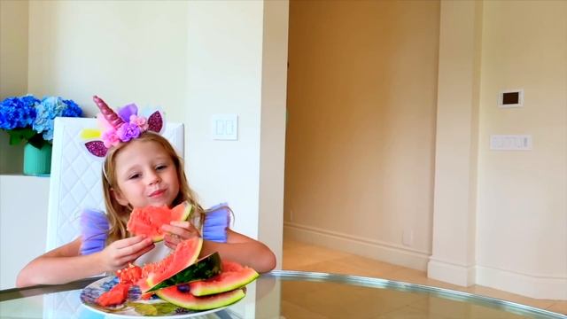 Nastya and dad fun play Outdoor Games