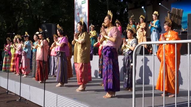 Armonia Choir @ Festival Indonesia Moscow 2019. Хор Армония на Фестивале Индонезии Москва 2019
