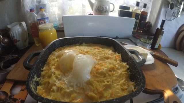 Картопля з капустою, відварені у молоці // ДОМАШНЯ КУХНЯ.
