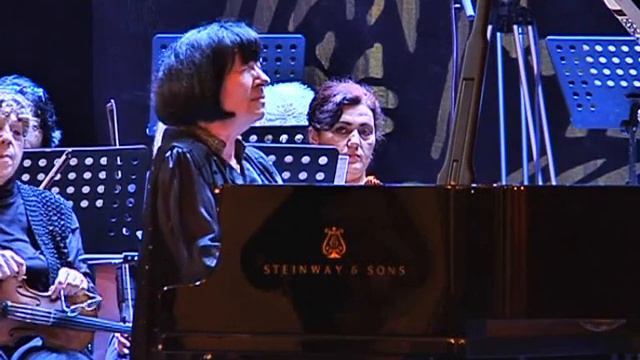 Eliso Virsaladze - Schumann Piano Concerto in A minor
