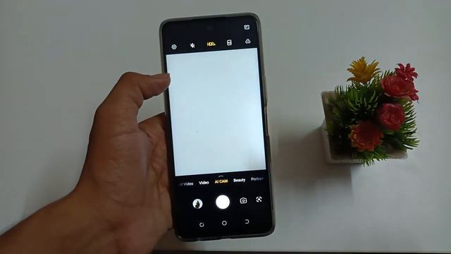 how to on camera flash light in Tecno pova 3