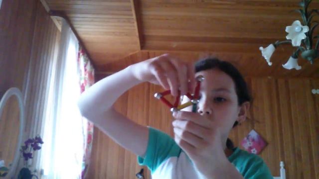 Challenger. Как сделать подставку для телефона iPad и планшета.
