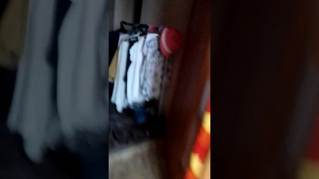 какого-то хрена у меня нет света в коридоре а есть ху 