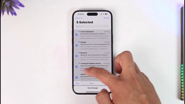 How To Delete All Gmail Emails On iPhone !
