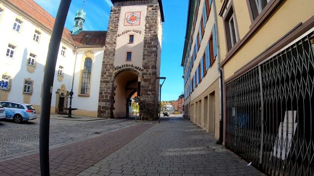 Город Виллинген-Швеннинген  Villingen-Schwenningen . Поехали на исток реки Некар Neckar .