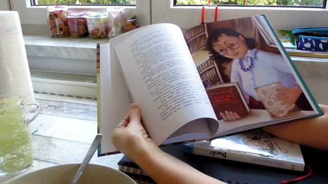 Пол это лава. Болталка - читают ли дети на каникулах 4K