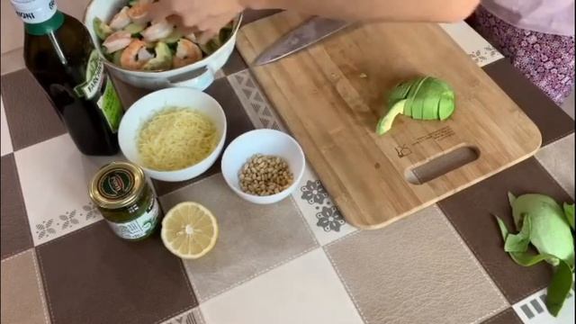 Рецепт 3  Салат Зелёный с креветками
