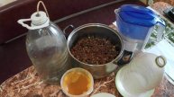Вино из клубники. Клубничный меломель. Рецепт вкусного клубничного вина на мёде в домашних условиях.