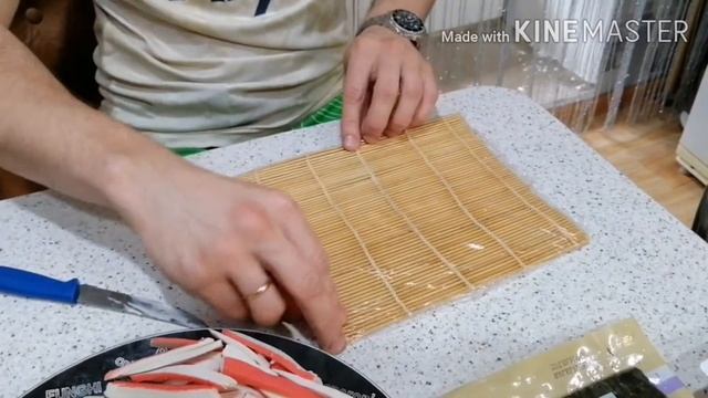 Тренируемся делать роллы в домашних условиях