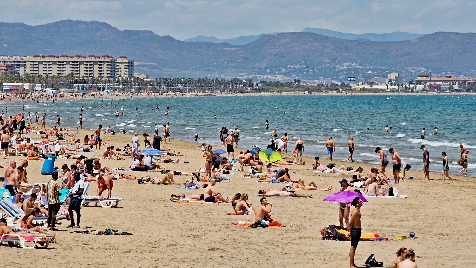 Пляж Валенсии, май 2024