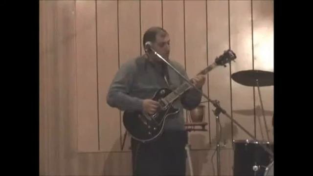 ИМ АХПЕРЕС ГИТАРА  АРТУР