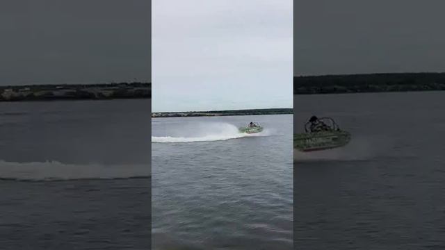 водомётный катер