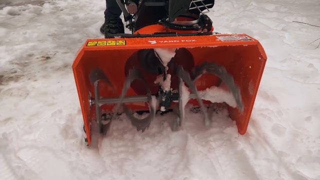 «ЛИСА РУЛИТ» о снегоуборщике YARD FOX 7654 Е!