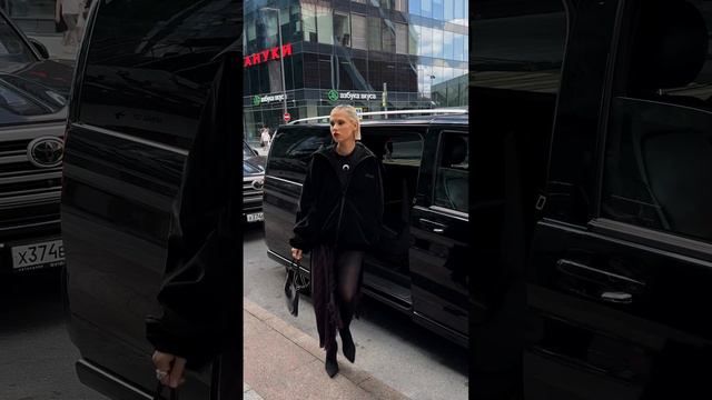 Scarlett, is that you?