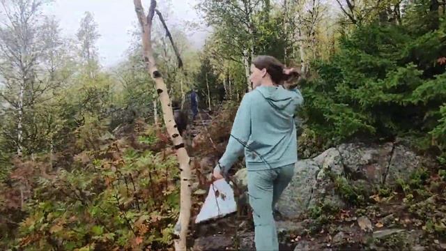 ЗОЛОТАЯ ОСЕНЬ. Воскресный поход на двуглавую сопку.