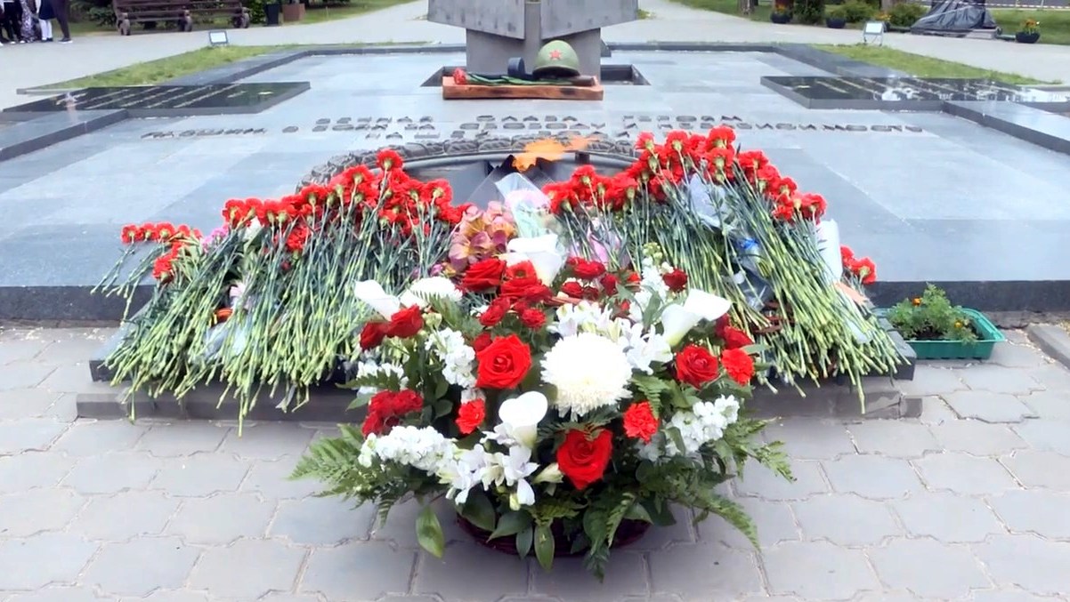 Ветераны-газодобытчики почтили память павших бойцов