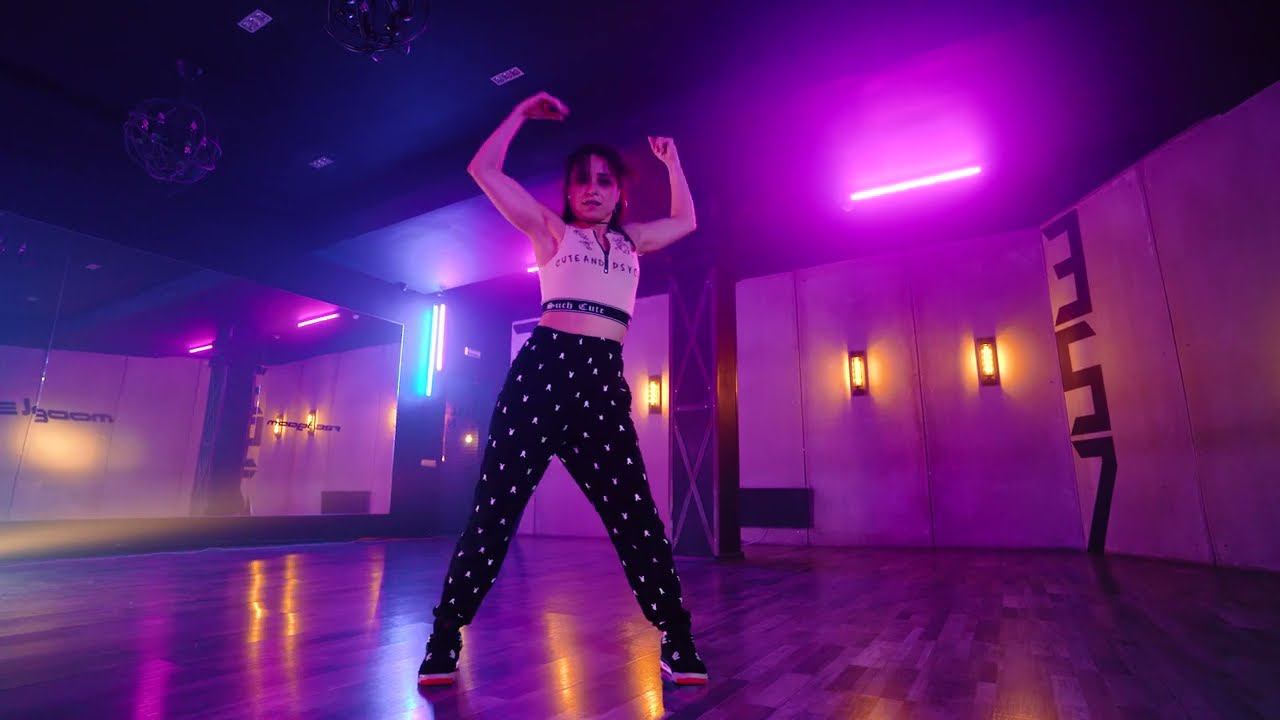 M357 DAILY: Girly Hip-Hop  - Lyuba Gavrilets