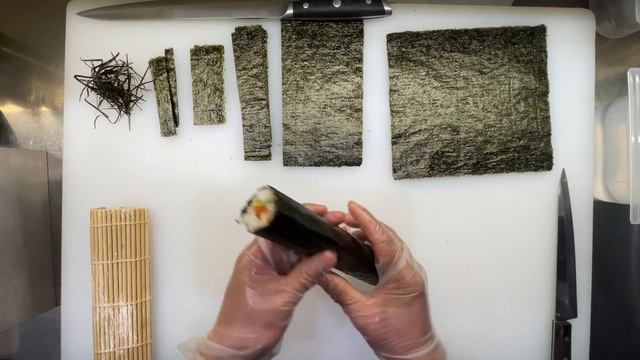 WHAT ARE THE USES OF NORI AND HOW TO PREPARE IT FOR MAKING SUSHI