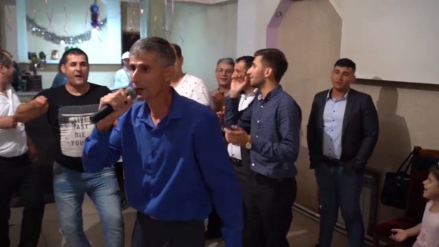 Живая песня на свадьбе.  Поет Вахабов Шалид.