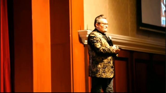 Васильев: "Широкие брови снова в моде"