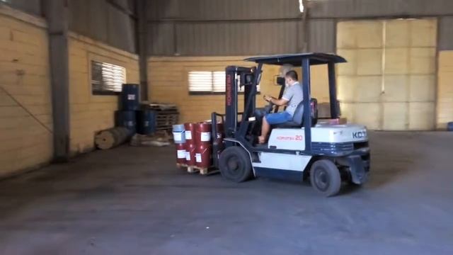 Kho Mobil tại Hưng Yên_ Nâng hạ dầu nhớt