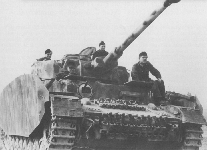 Pz IV. История создания и применения лучшего среднего танка Вермахта.