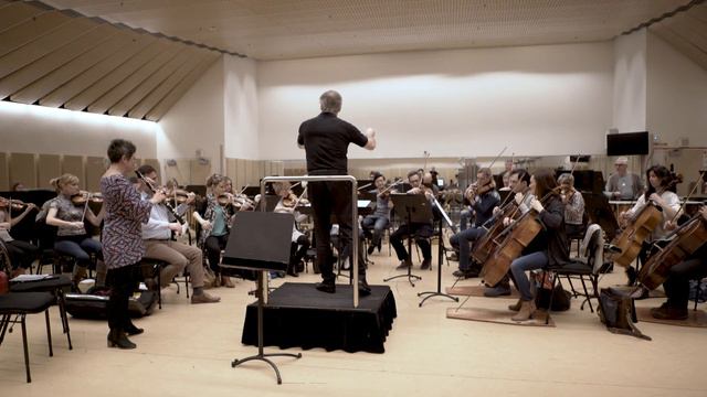 Diana Doherty and the SSO rehearsing Spirit of the Wild