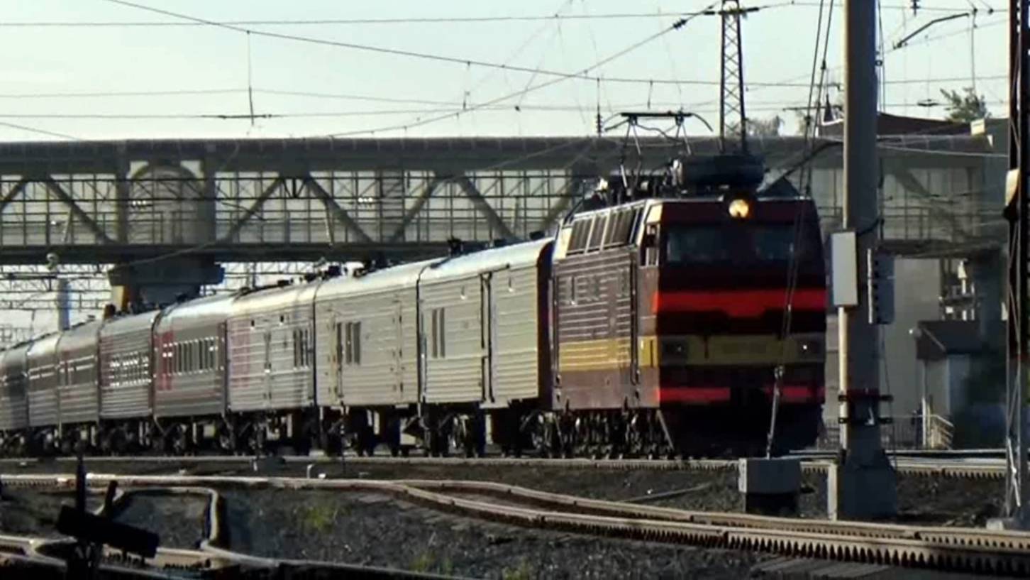 ЧС4т-359 с поездом "Москва-Владивосток"