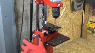 Старая ножовка еще послужит тебе полезным приспособлением.//Device from an old hacksaw.