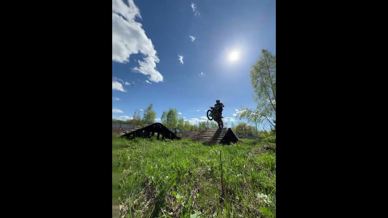 Эндуро-стадион МКЖ - прыгаем! #wr250f #мотокросс #эндуро #тренировка #enduro #dirtbike #эндурокросс
