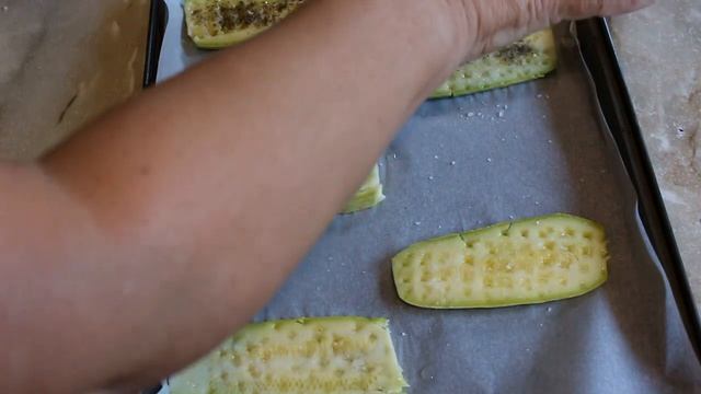 Мини пицца на кабачках