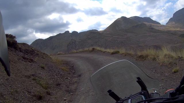 Подъём в горы Вардусия на мотоцикле