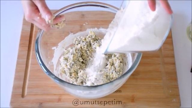 Çaylı Kahveli Cevizli Nefis Ötesi Kurabiye Tarifi ( En Sevdiğim Kurabiye )